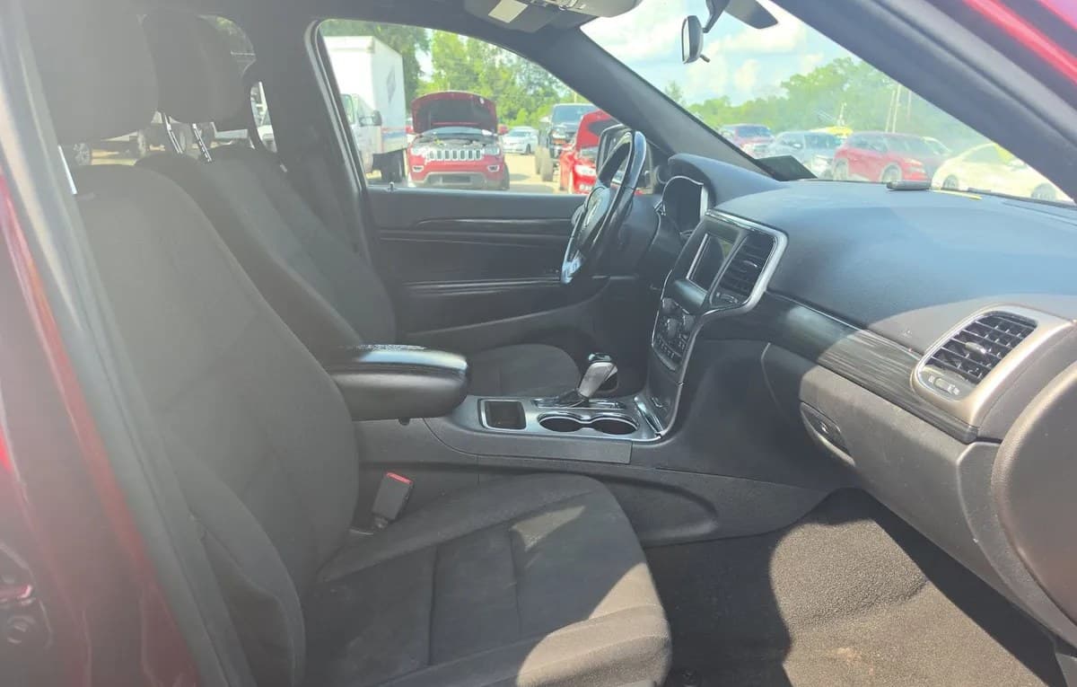 2021 JEEP GRAND CHEROKEE LAREDO E Edition 5