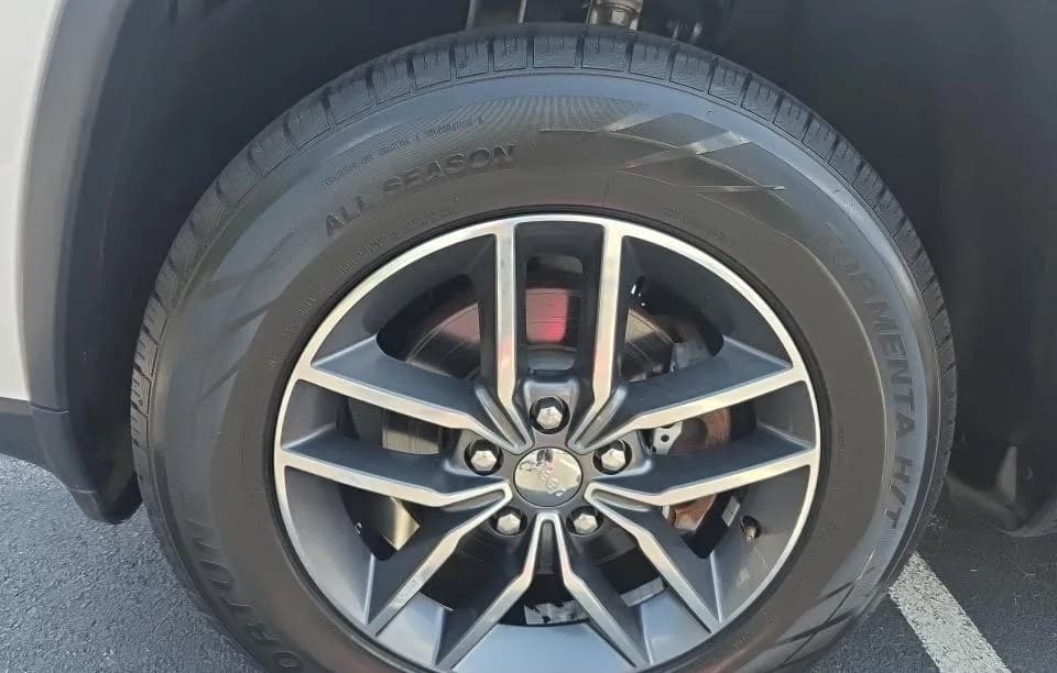 2017 JEEP GRAND CHEROKEE Limited 5