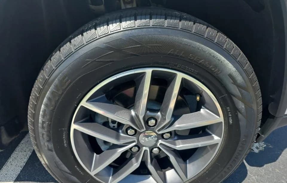 2017 JEEP GRAND CHEROKEE Limited 6