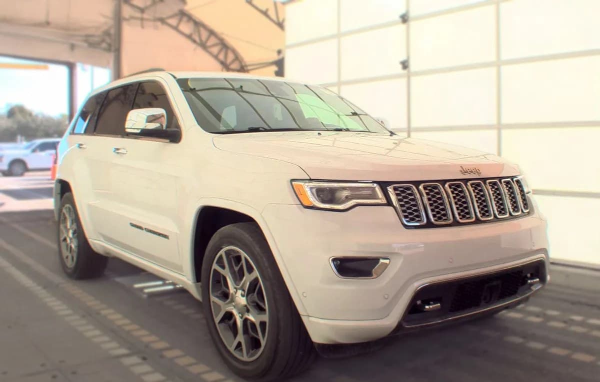 2019 JEEP GRAND CHEROKEE Overland 4