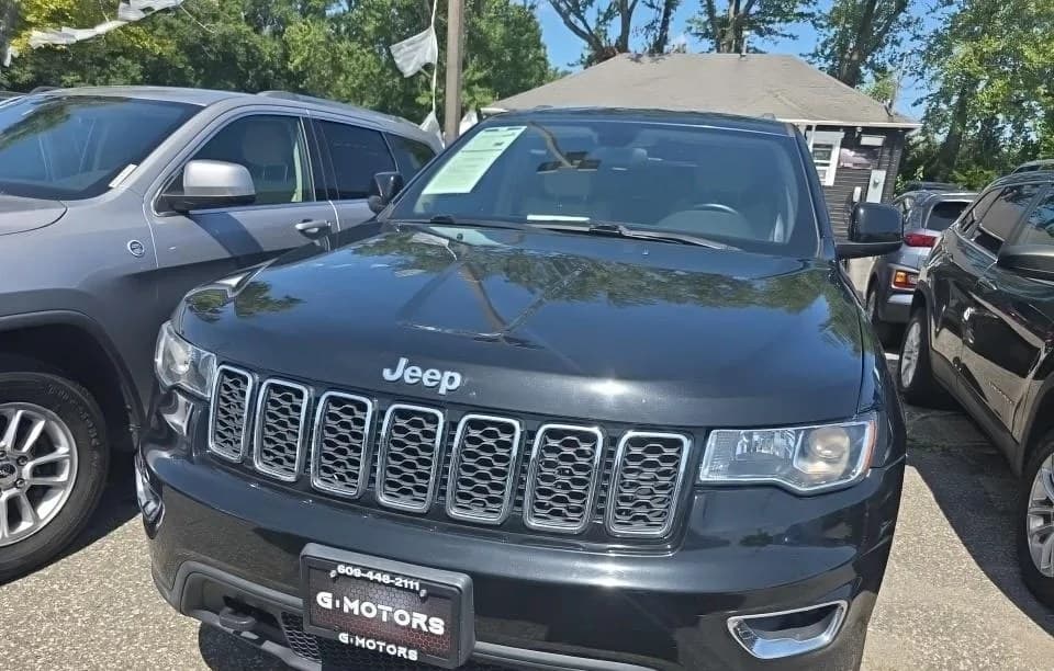 2019 JEEP GRAND CHEROKEE LAREDO E Edition 3
