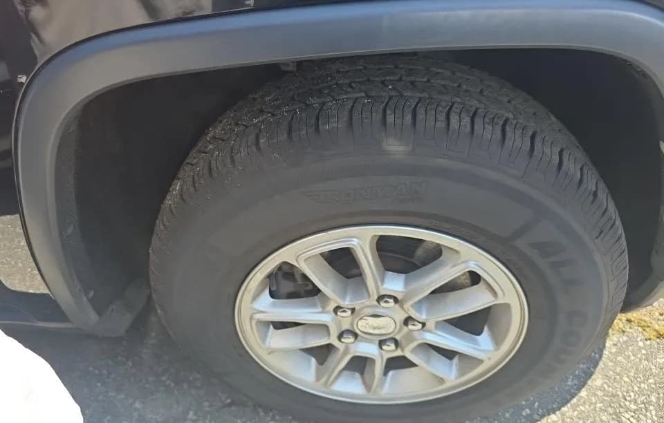 2019 JEEP GRAND CHEROKEE LAREDO E Edition 6