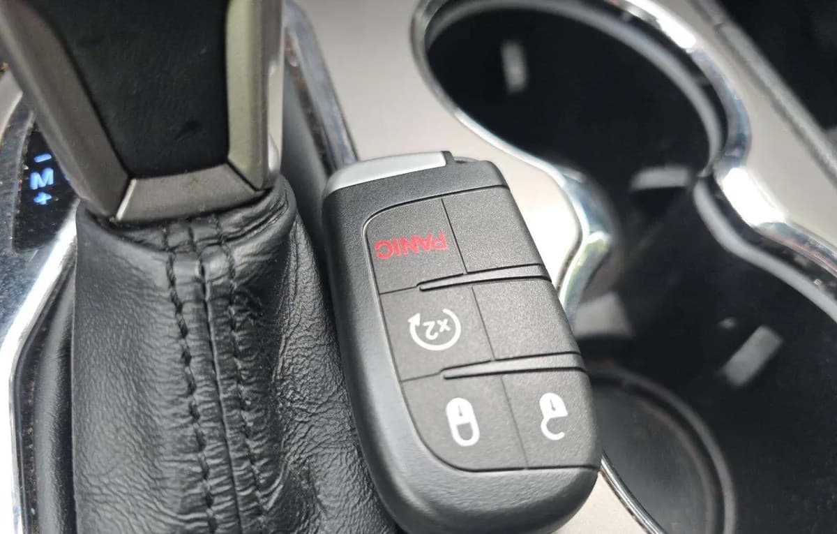 2021 JEEP GRAND CHEROKEE LAREDO E Edition 5