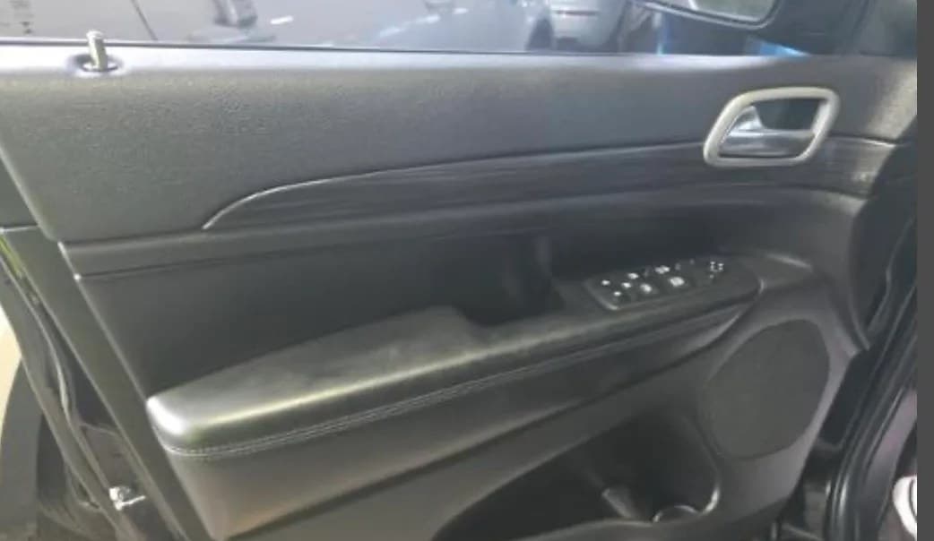 2019 JEEP GRAND CHEROKEE LAREDO E Edition 6
