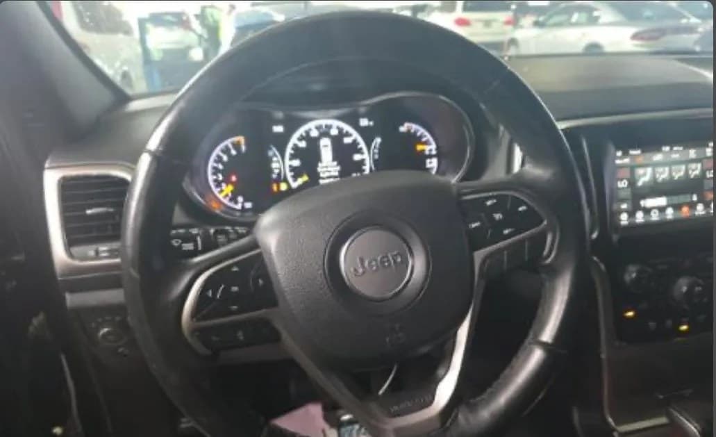 2019 JEEP GRAND CHEROKEE LAREDO E Edition 7