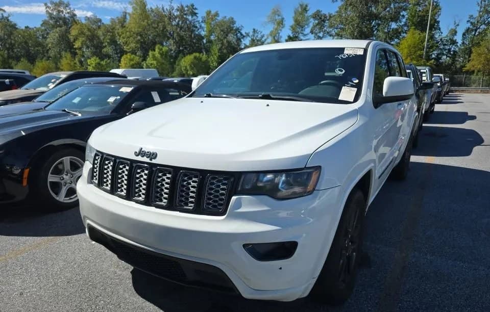 2017 JEEP GRAND CHEROKEE ALTITUDE EDITION 4