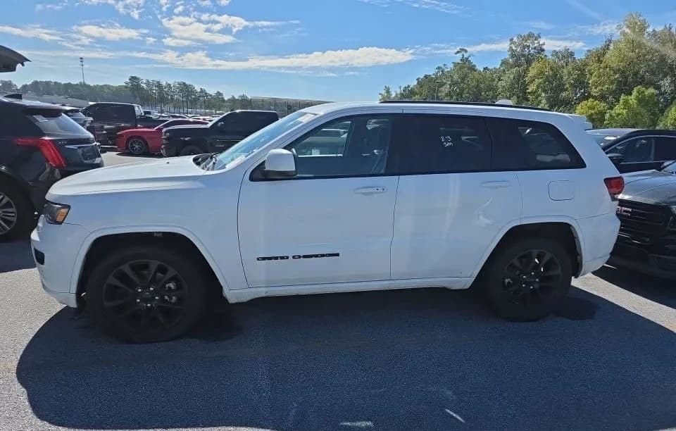 2017 JEEP GRAND CHEROKEE ALTITUDE EDITION 5