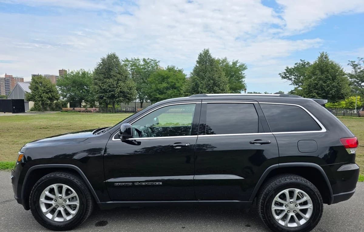 2021 JEEP GRAND CHEROKEE LAREDO E Edition 7