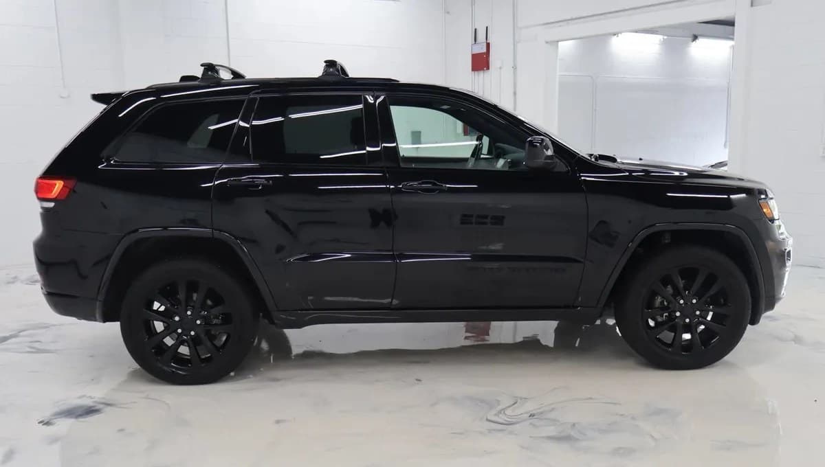 2019 JEEP GRAND CHEROKEE LAREDO ALTITUDE Edition 7
