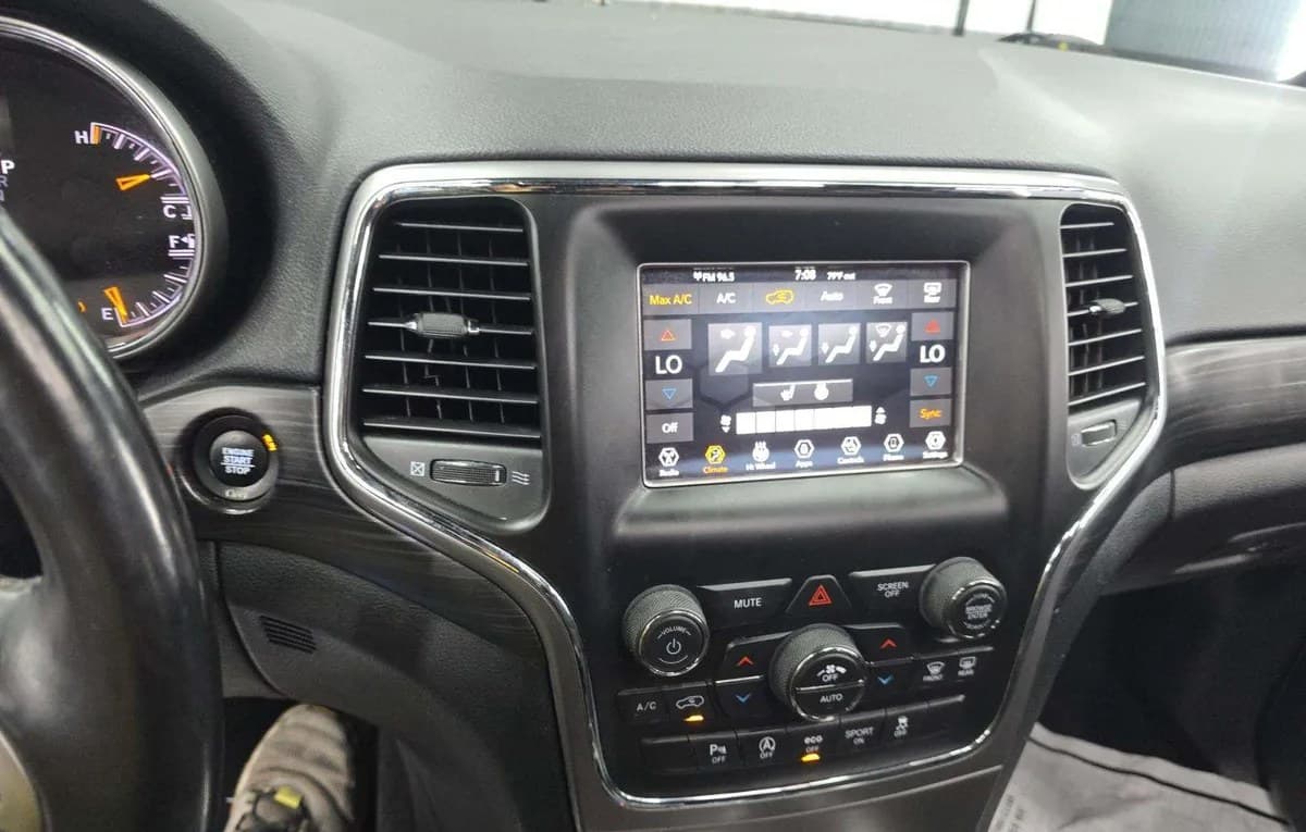 2020 JEEP GRAND CHEROKEE LAREDO E Edition 7