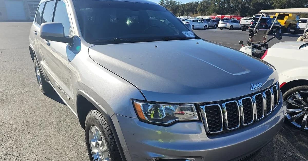 2017 JEEP GRAND CHEROKEE Laredo 2