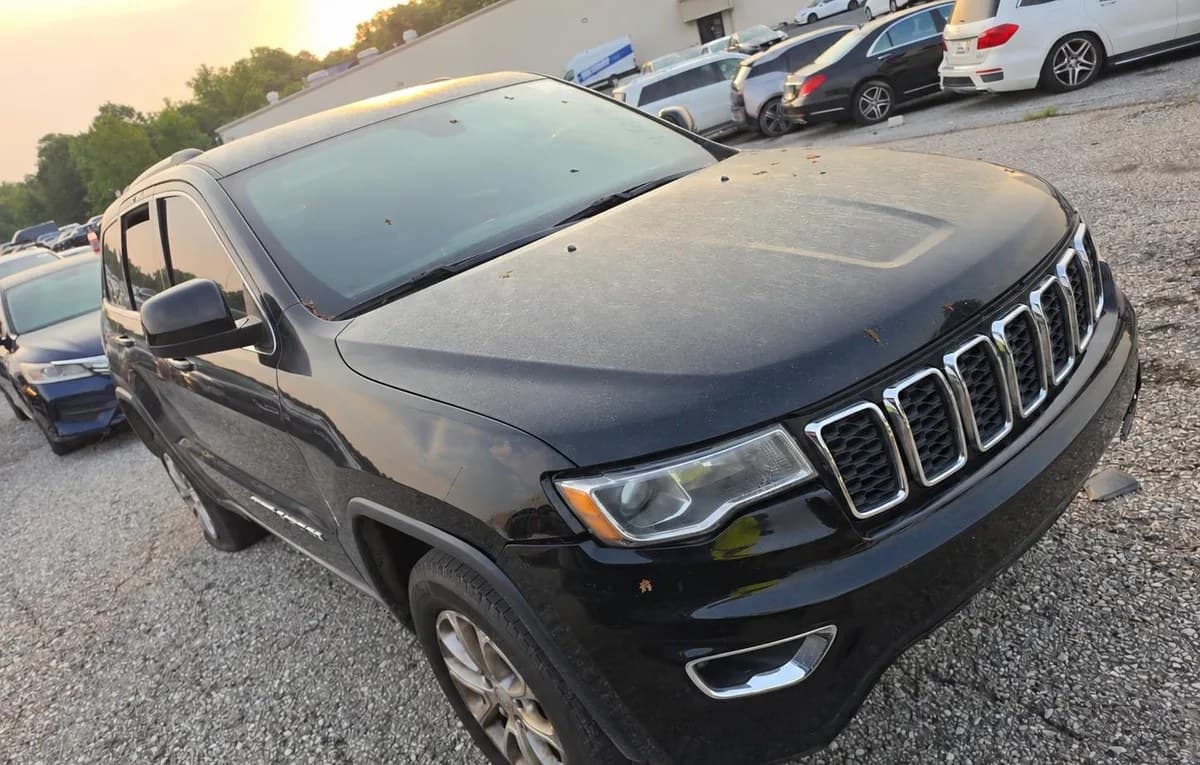 2021 JEEP GRAND CHEROKEE LAREDO E Edition 2