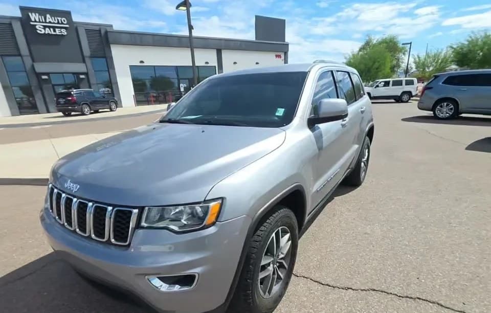 2019 JEEP GRAND CHEROKEE LAREDO E Edition 2