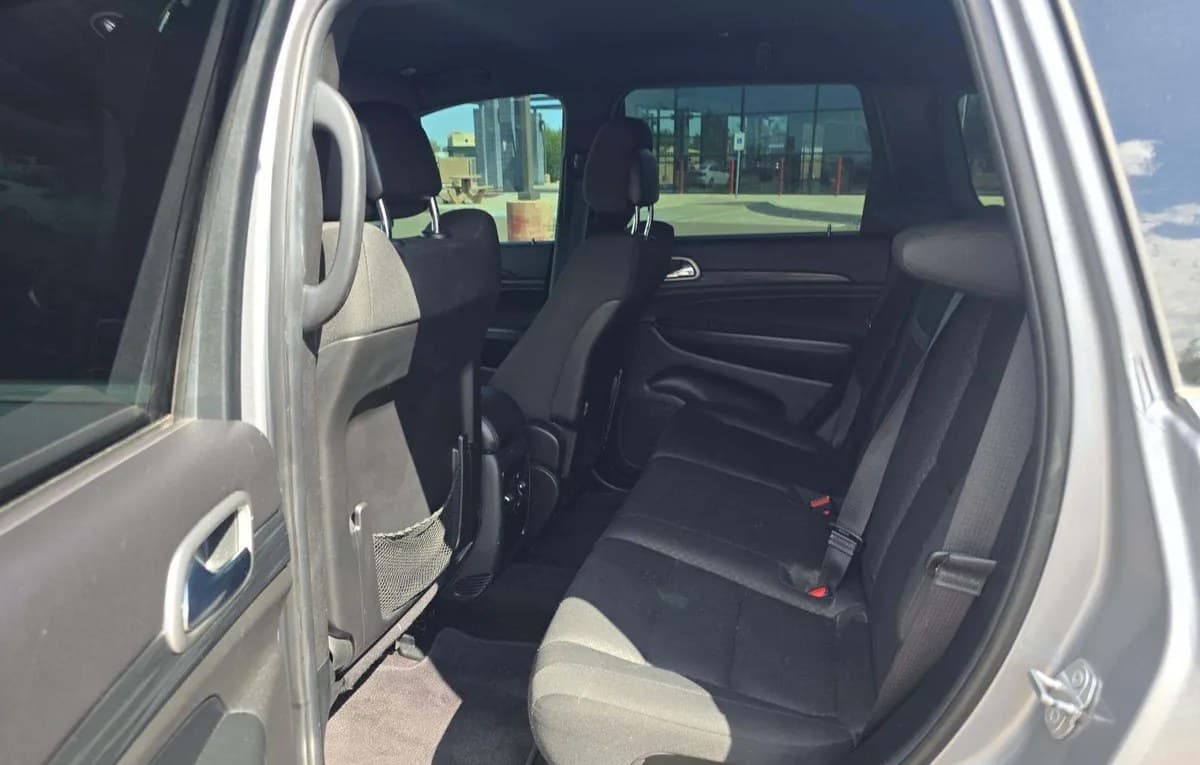 2019 JEEP GRAND CHEROKEE LAREDO E Edition 7