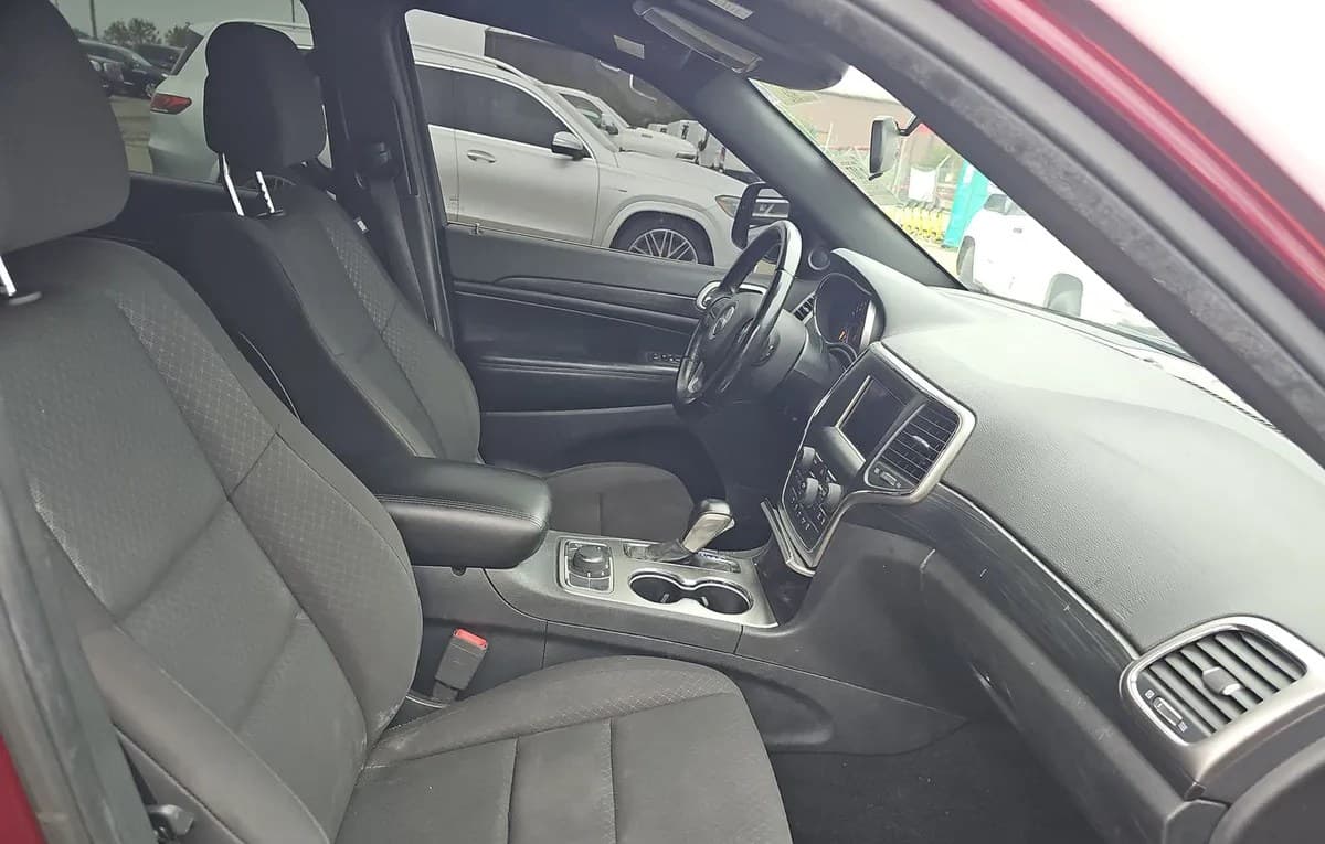 2019 JEEP GRAND CHEROKEE LAREDO E Edition 4