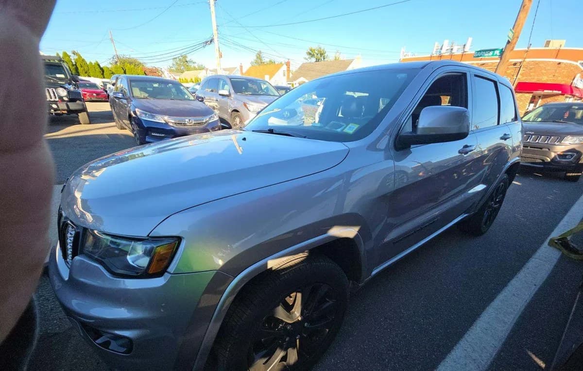 2017 JEEP GRAND CHEROKEE ALTITUDE EDITION 2