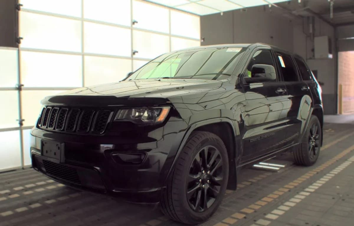 2019 JEEP GRAND CHEROKEE LAREDO ALTITUDE Edition 2