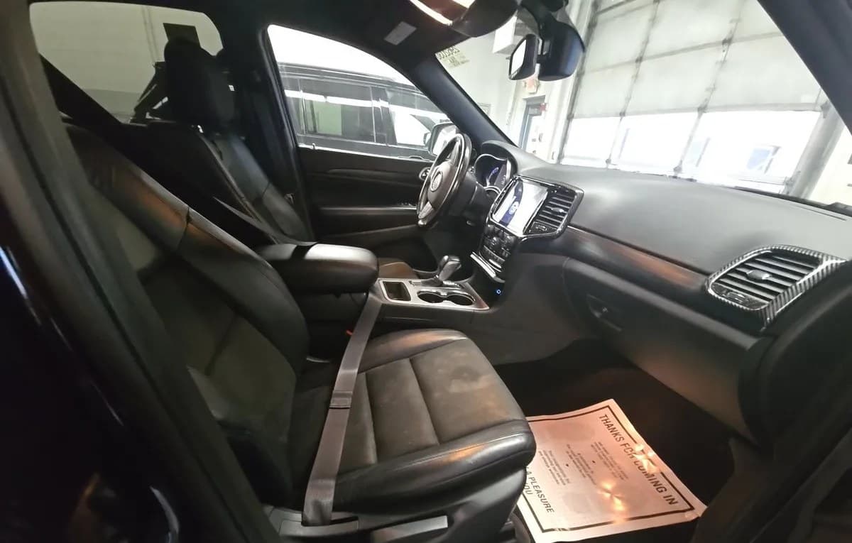 2019 JEEP GRAND CHEROKEE LAREDO ALTITUDE Edition 5