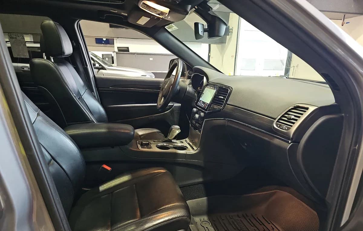 2019 JEEP GRAND CHEROKEE Limited 5