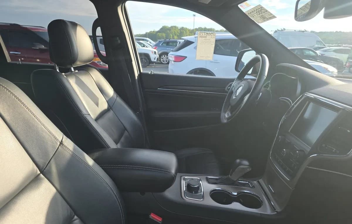2017 JEEP GRAND CHEROKEE LIMITED 5