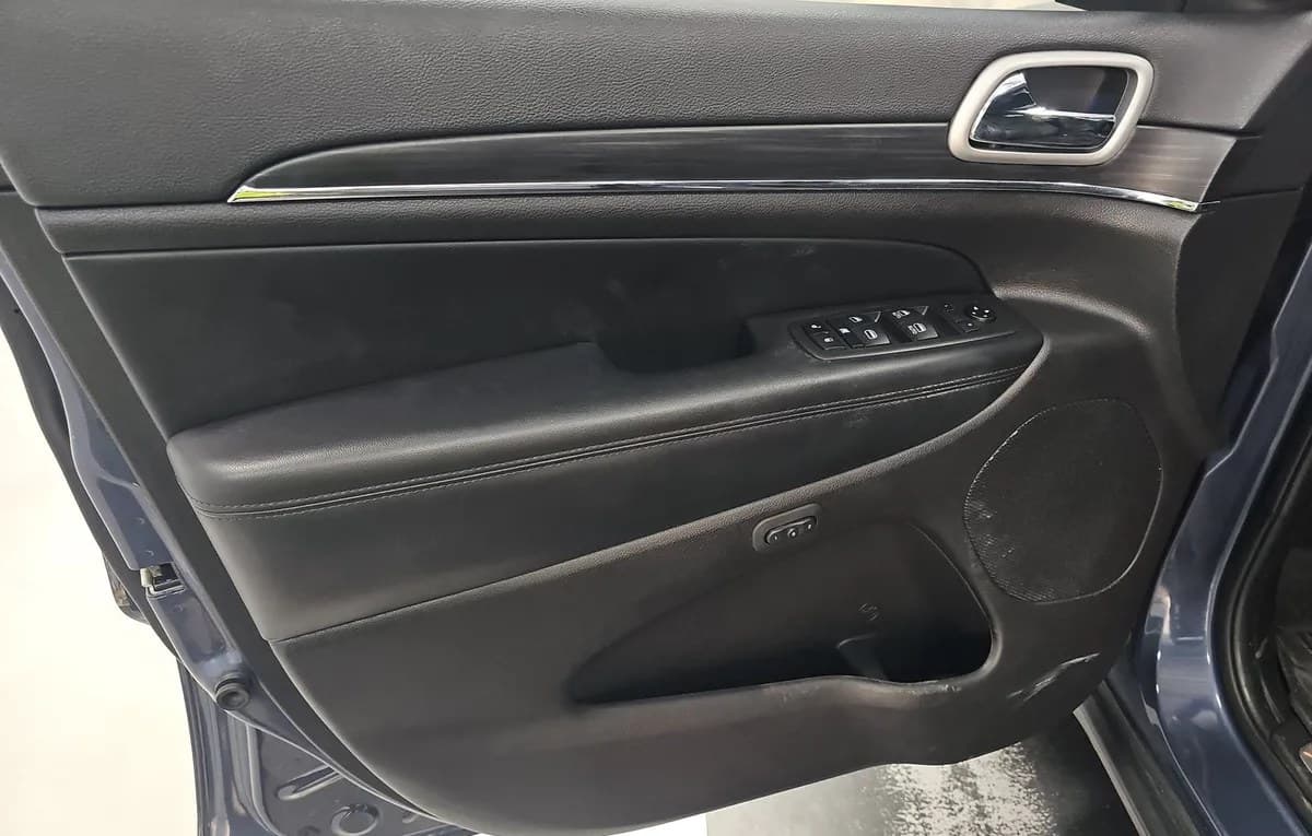 2021 JEEP GRAND CHEROKEE Limited 6