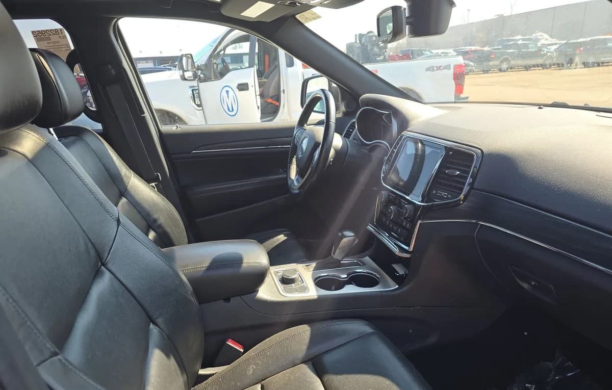 2019 JEEP GRAND CHEROKEE Limited 5