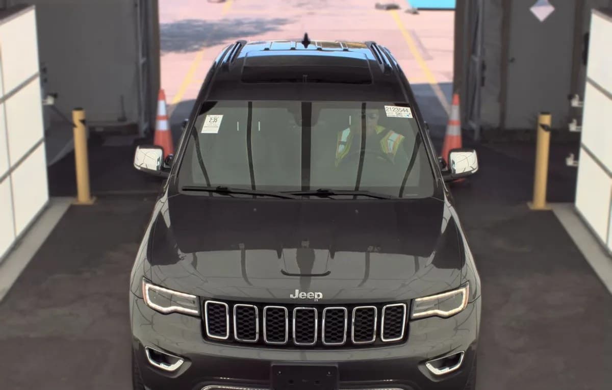 2017 JEEP GRAND CHEROKEE Limited 3