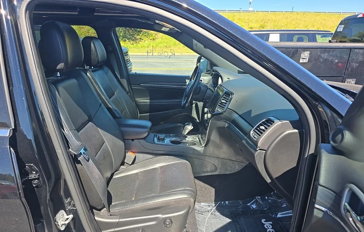 2019 JEEP GRAND CHEROKEE Limited 5
