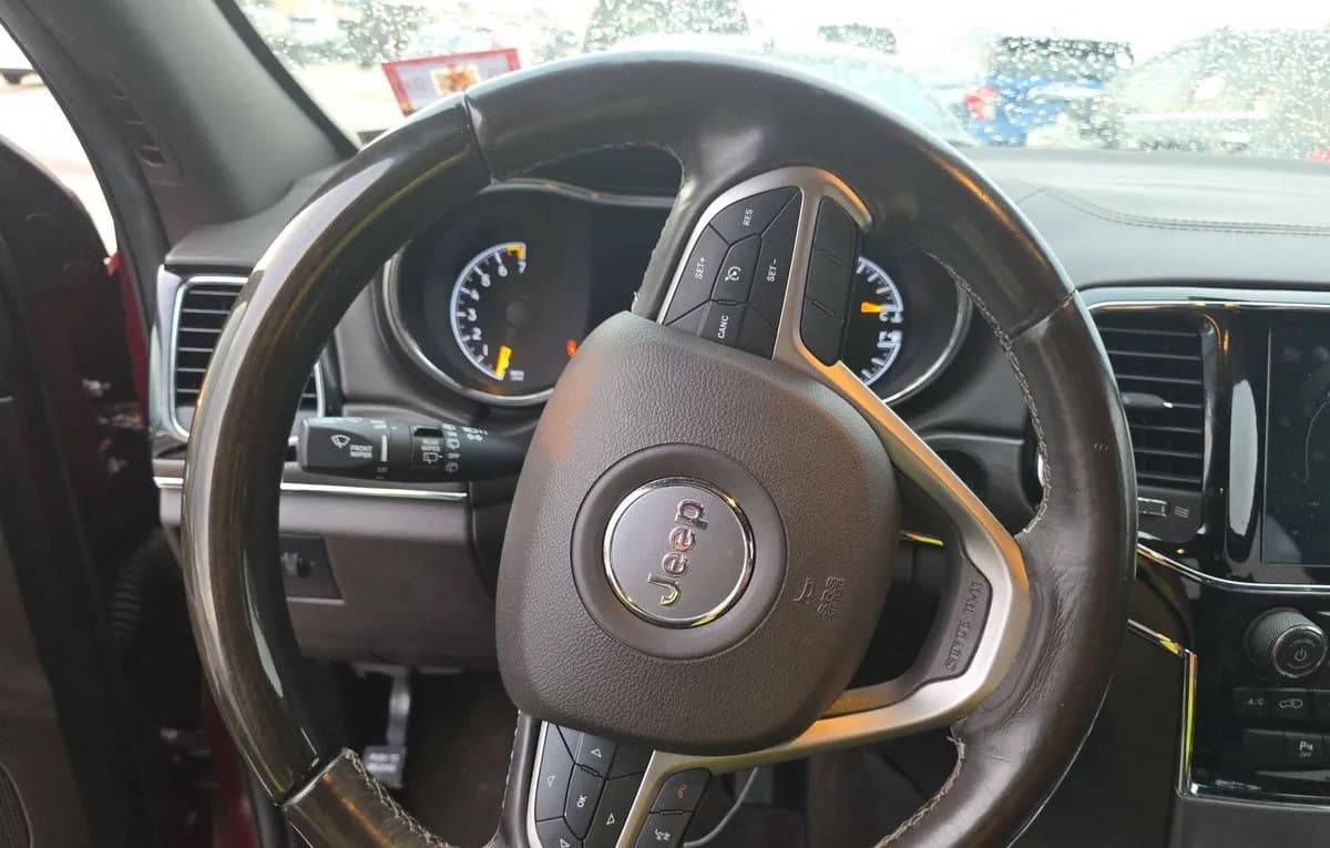 2019 JEEP GRAND CHEROKEE Overland 7