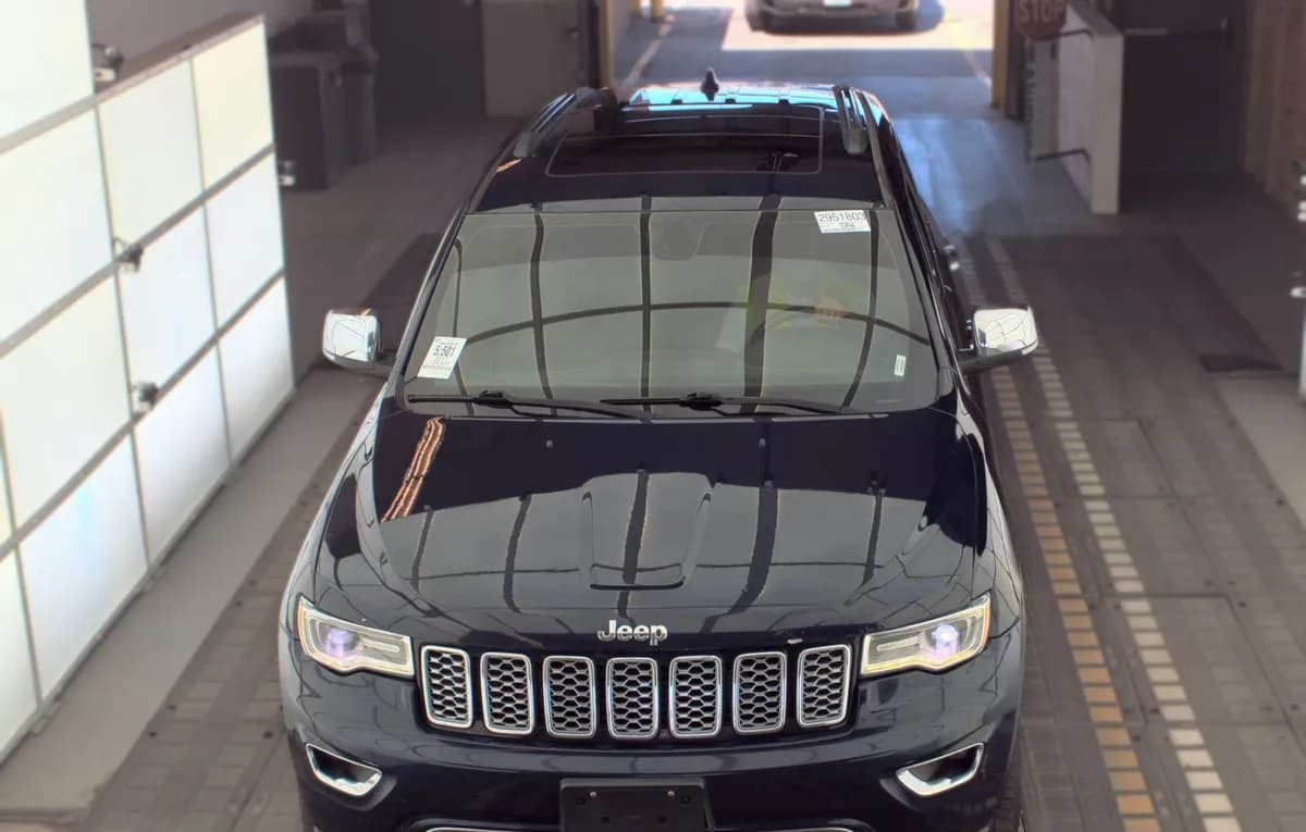 2017 JEEP GRAND CHEROKEE Overland 3