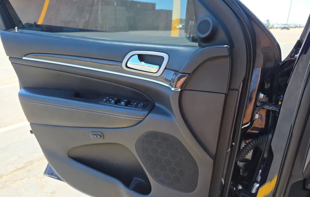 2017 JEEP GRAND CHEROKEE Overland 6