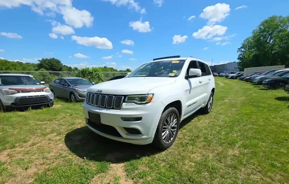 2017 JEEP GRAND CHEROKEE Summit 2