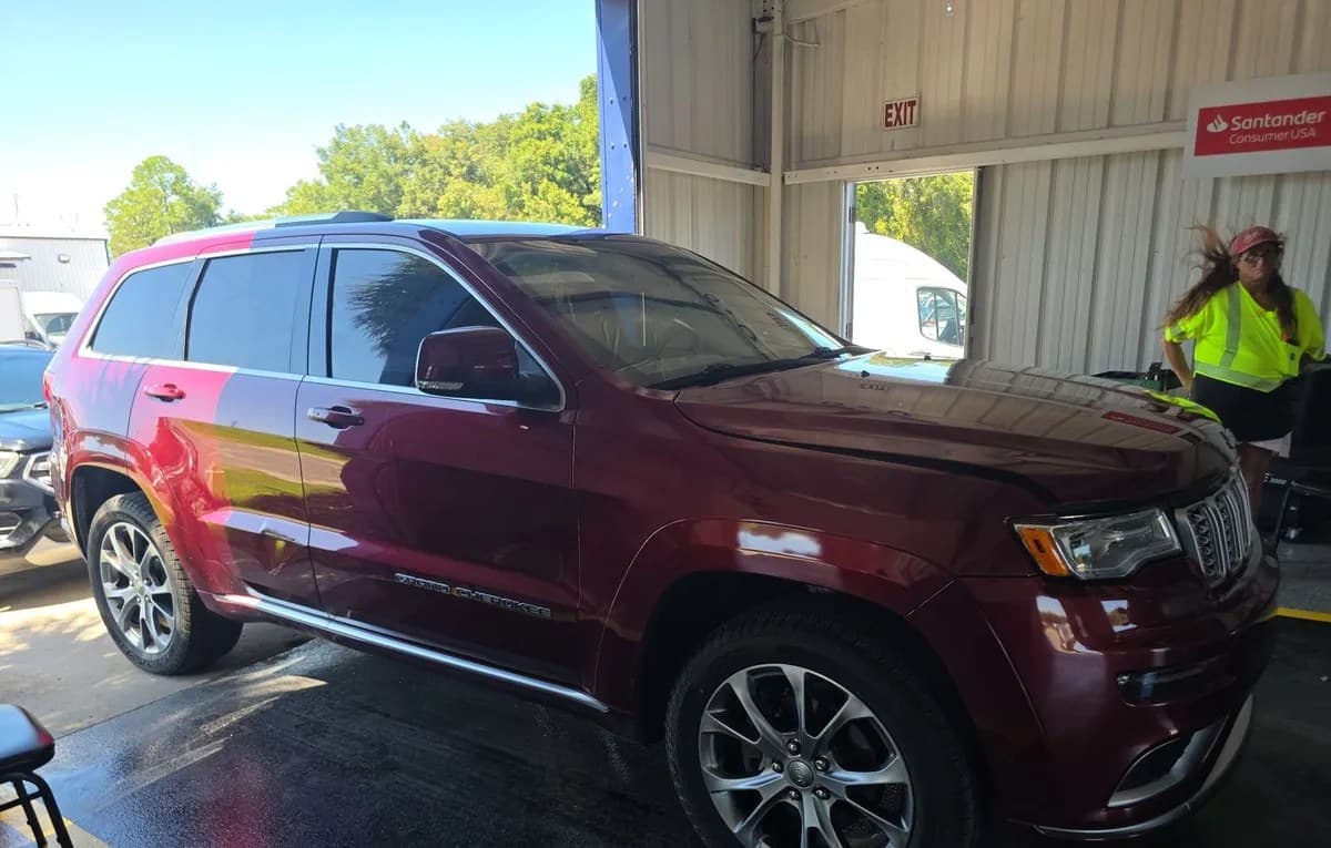 2019 JEEP GRAND CHEROKEE Summit 4