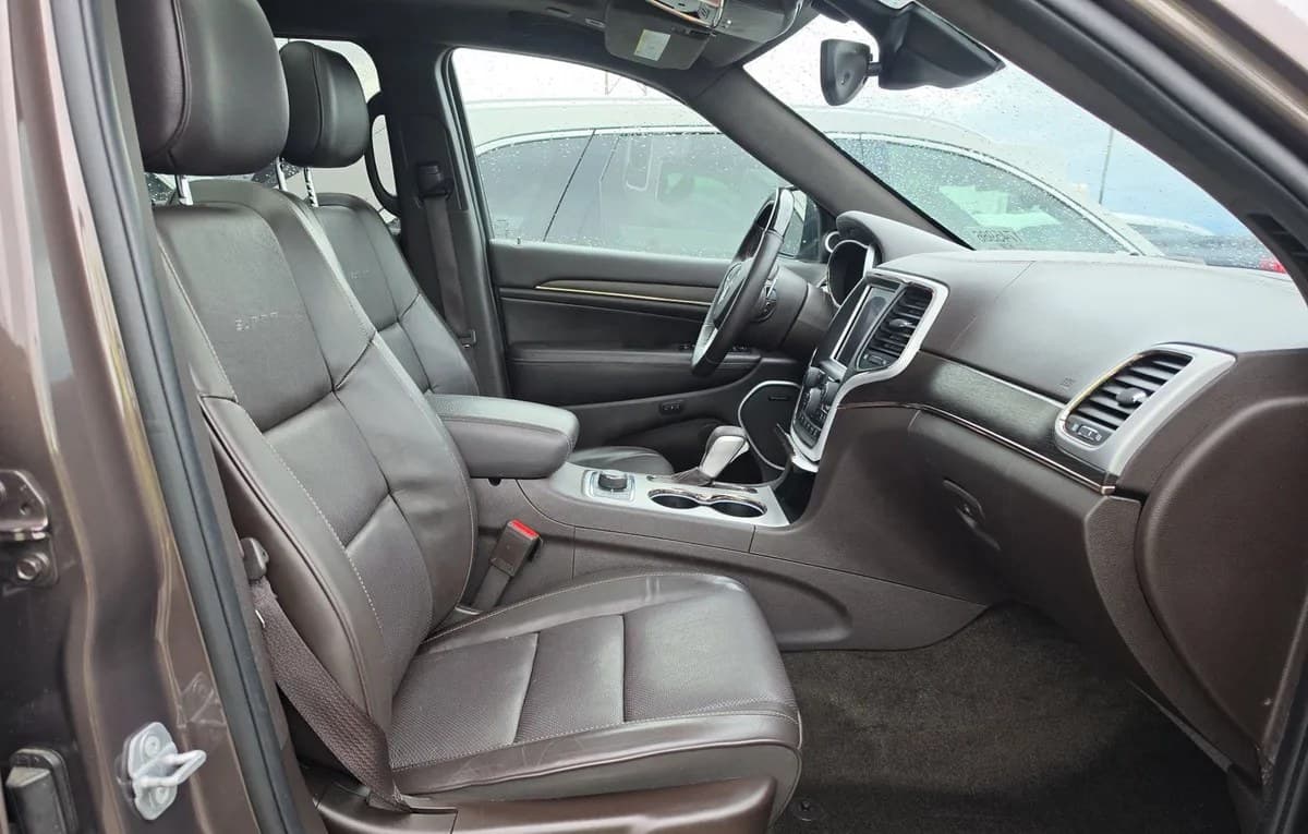 2018 JEEP GRAND CHEROKEE Summit 5