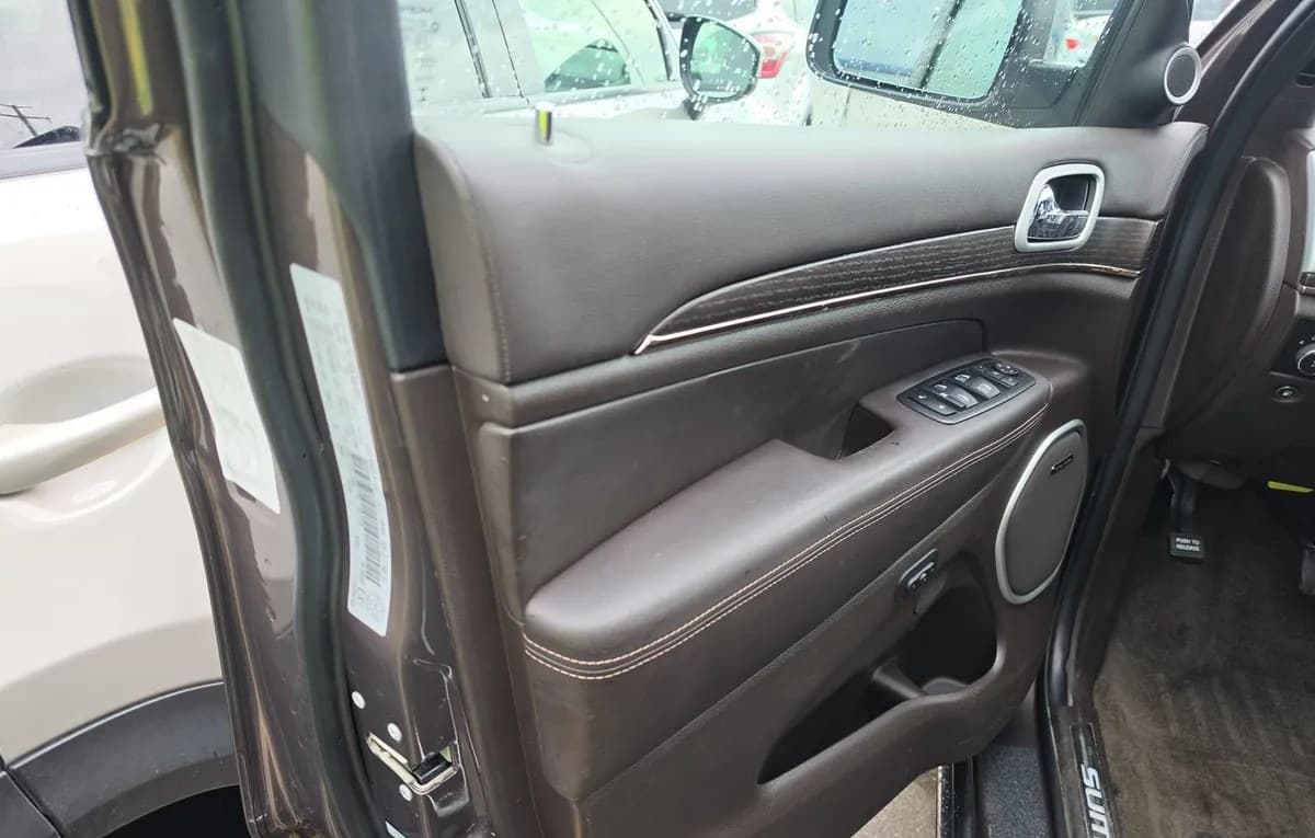 2018 JEEP GRAND CHEROKEE Summit 6