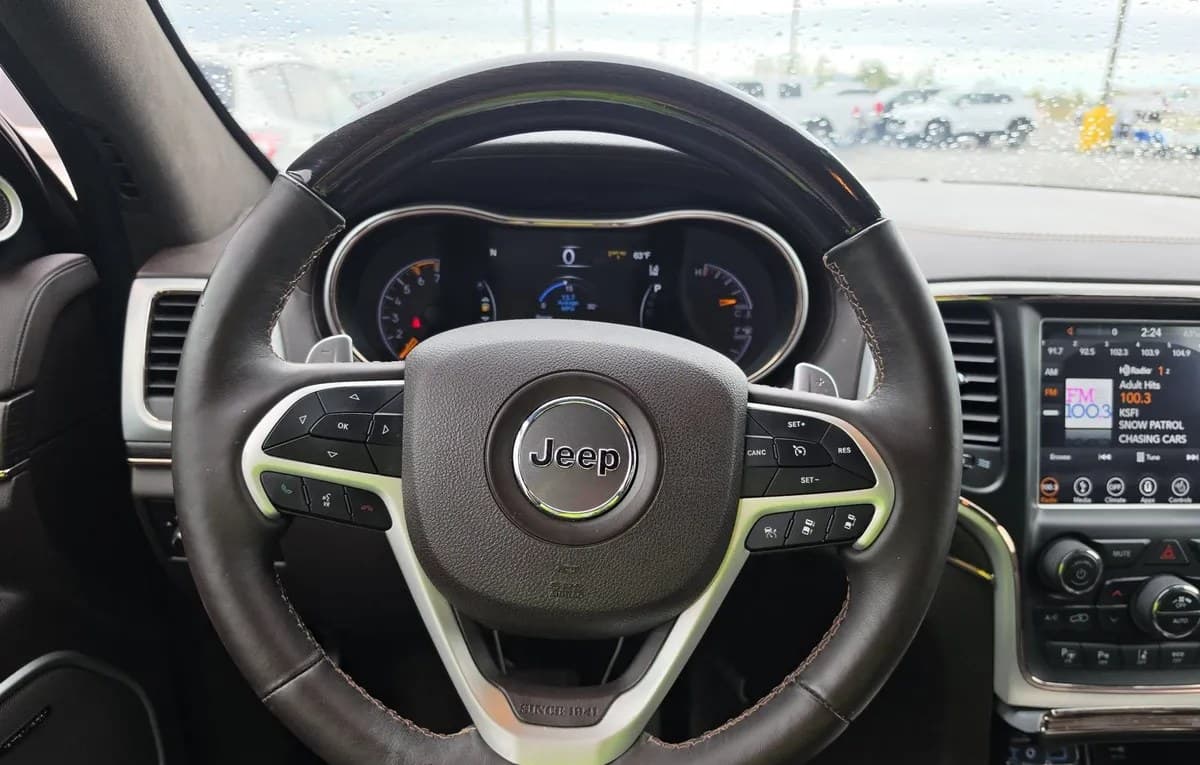 2018 JEEP GRAND CHEROKEE Summit 7