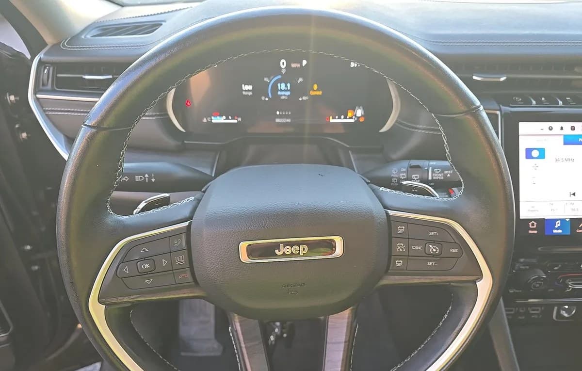 2022 JEEP GRAND CHEROKEE Limited 7