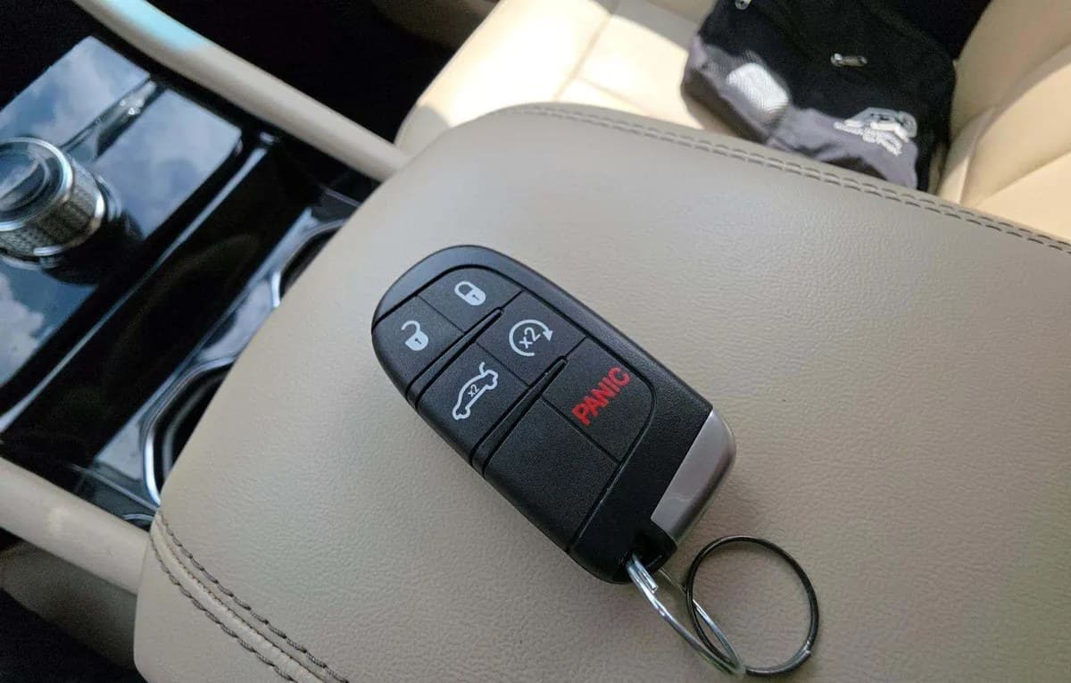 2022 JEEP GRAND CHEROKEE Limited 5