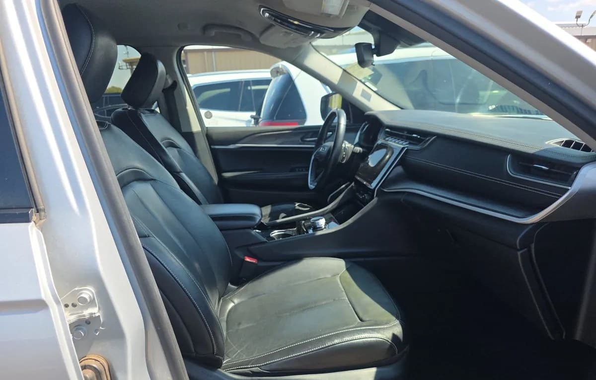 2022 JEEP GRAND CHEROKEE Limited 5