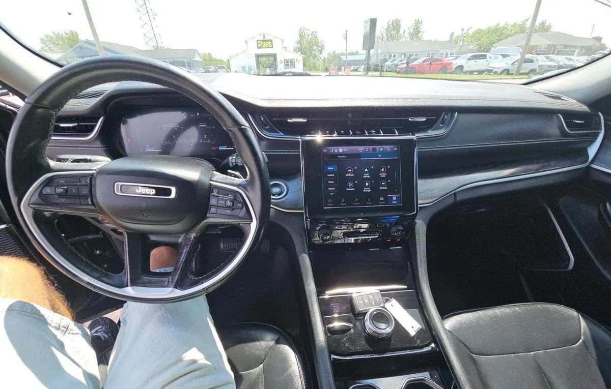 2021 JEEP GRAND CHEROKEE L Limited 7