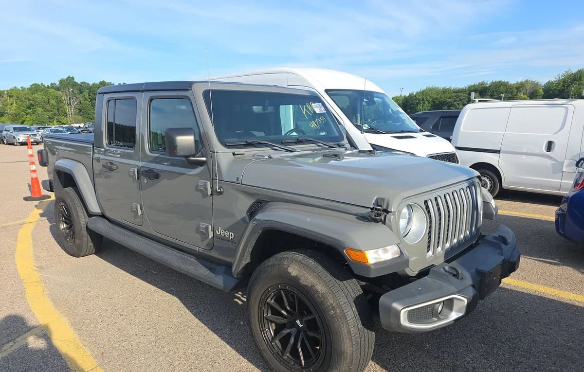 2020 JEEP GLADIATOR OVERLAND CREW CAB MEDIUM BED 4