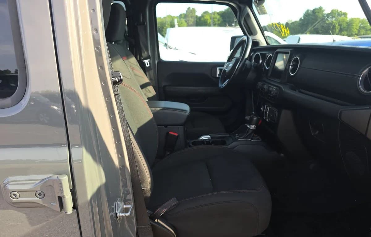 2020 JEEP GLADIATOR OVERLAND CREW CAB MEDIUM BED 5