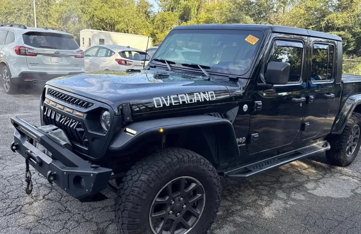2021 JEEP GLADIATOR OVERLAND CREW CAB MEDIUM BED 2