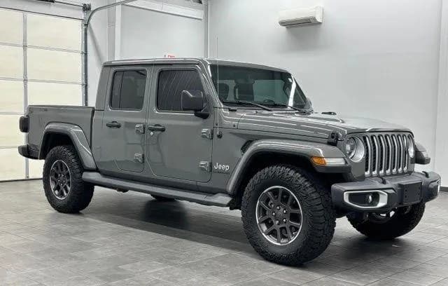 2021 JEEP GLADIATOR OVERLAND CREW CAB MEDIUM BED