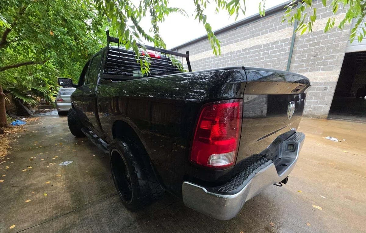 2019 RAM 1500 CLASSIC TRADESMAN EXTENDED CAB MEDIUM BED 3