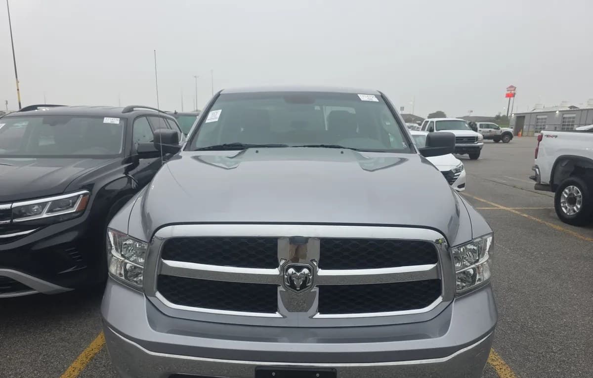 2020 RAM 1500 CLASSIC TRADESMAN EXTENDED CAB MEDIUM BED 3