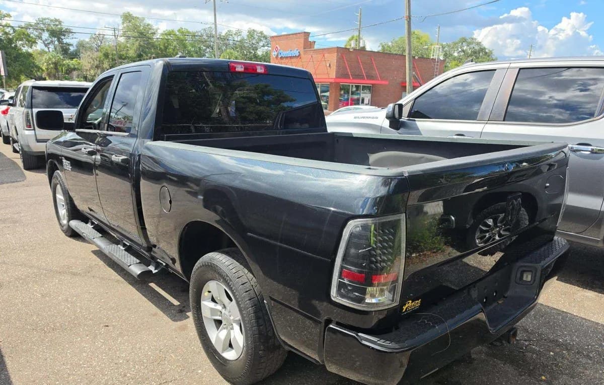 2018 RAM 1500 EXPRESS EXTENDED CAB MEDIUM BED 3