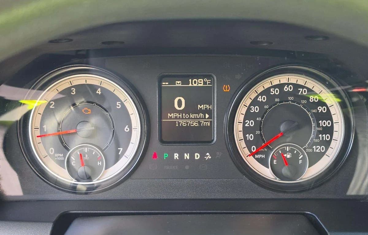 2018 RAM 1500 EXPRESS EXTENDED CAB MEDIUM BED 6