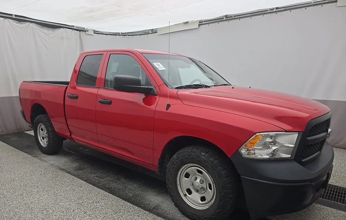 2019 RAM 1500 CLASSIC ST EXTENDED CAB MEDIUM BED 4