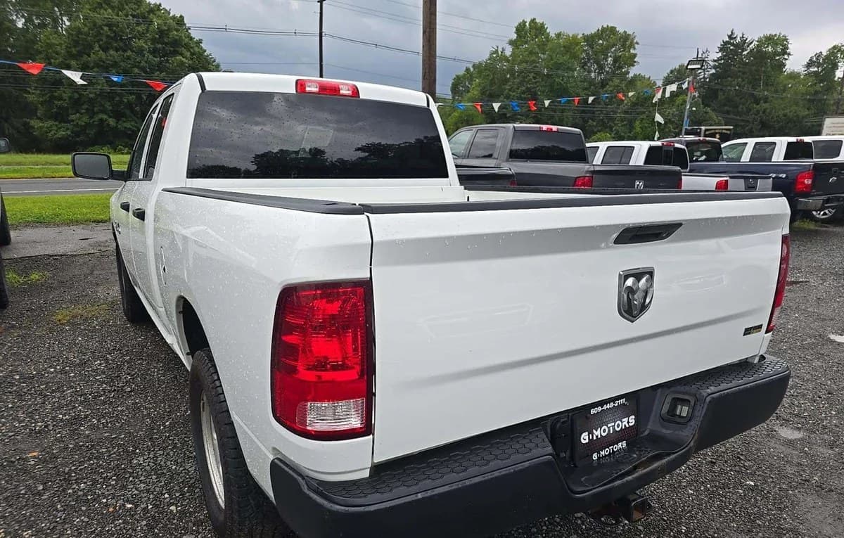 2017 RAM 1500 TRADESMAN EXTENDED CAB MEDIUM BED 3